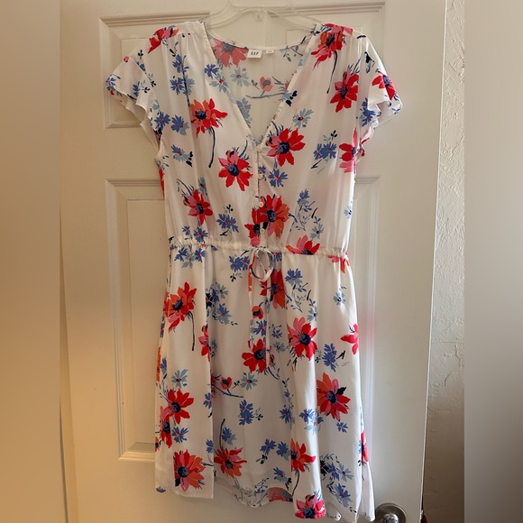 GAP Dresses & Skirts - GAP floral dress